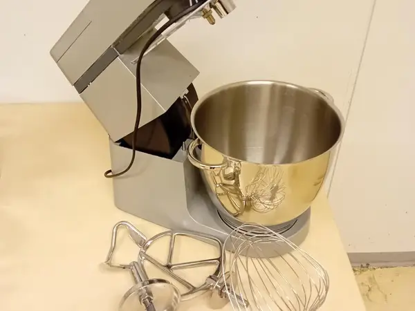 Kenwood Professional yleiskone