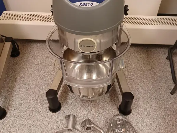 Yleiskone Electrolux XBE10