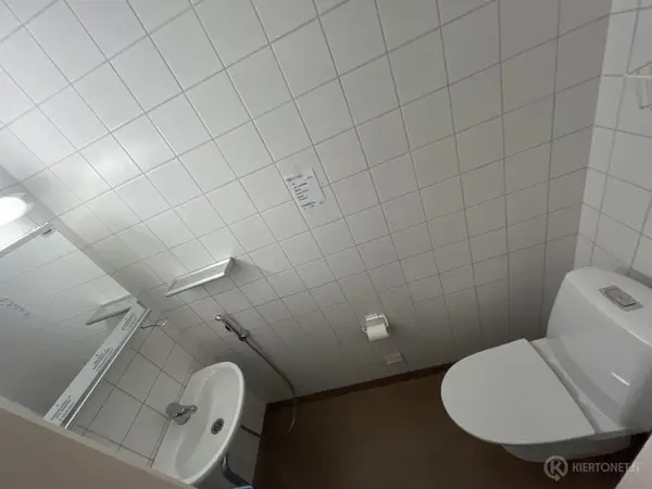 WC-Kalusteet (nro 124) tila E1 Fysiatria 079A