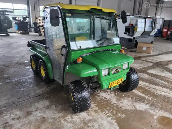 John Deere 650
