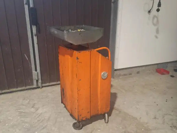 Öljynkeräysastia