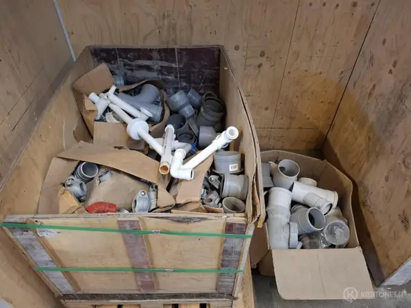Erä LVI- ja viemäriasennustarvikkeita