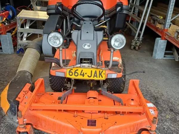 Kubota F1900 -suurtehoajoleikkuri