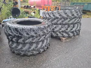 4kpl Traktorin renkaita 520/70R38 ja 420/70R28 (erä2) 4 kpl