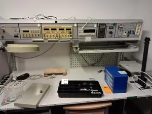 Elektroniikkapöytä