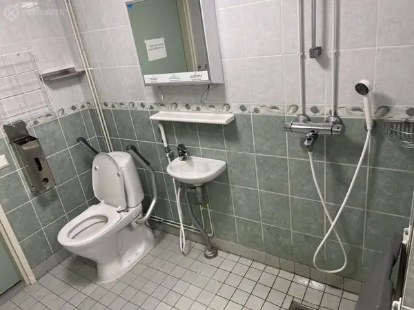 WC-kalusteet + suihku (nro 309) tila D1 vuodeosasto 152