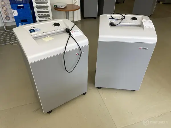 Dahle paperisilppuri 2 kpl (nro 61) tila E2 Aula Odotus