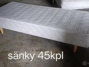 Käytetty hotellisänky, myydään koko erä 45 kpl.