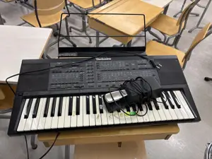 Technics sähköpiano + pedaali (nro 344) tila K1 K