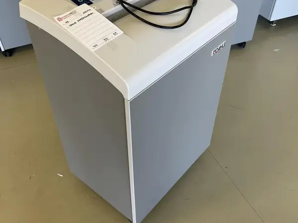 Dahle paperisilppuri (nro 85) tila E2 Aula Odotus