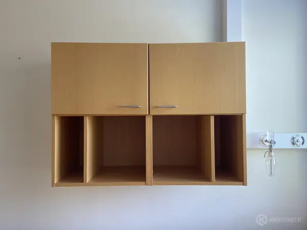 Kaappi (nro 131) tila E2 Kuulokeskus 130