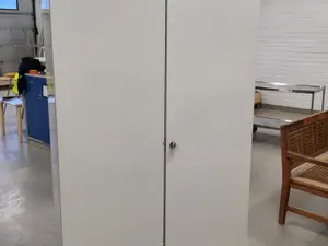 Peltikaappi Punta (nro 198)