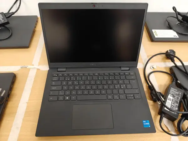 Dell 3420 kannettava tietokone (nro 12.)
