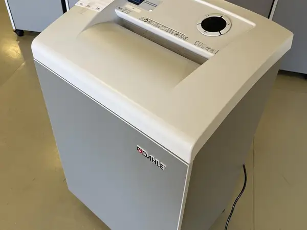 DAHLE Paperisilppuri (nro 84) tila E2 Aula Odotus
