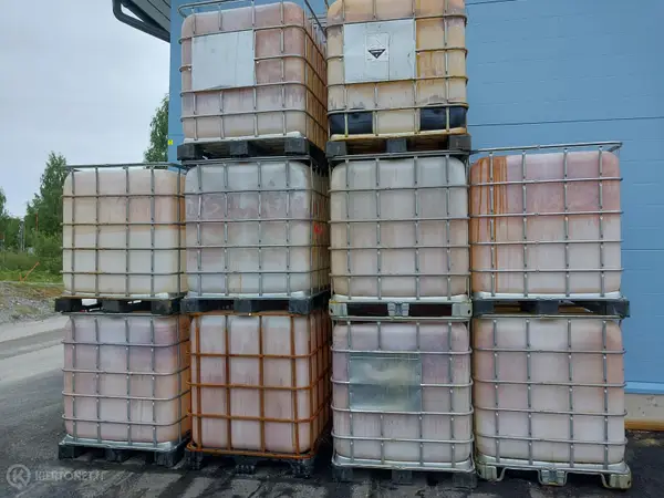 10kpl erä käytöstä poistettuja IBC-kontteja