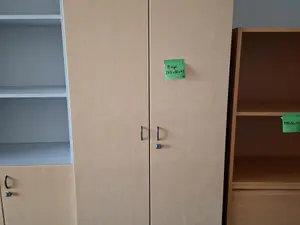 Lukittava kaappi Isku 3 kpl