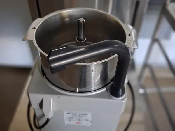 Tehosekoitin Hallde VCB-61