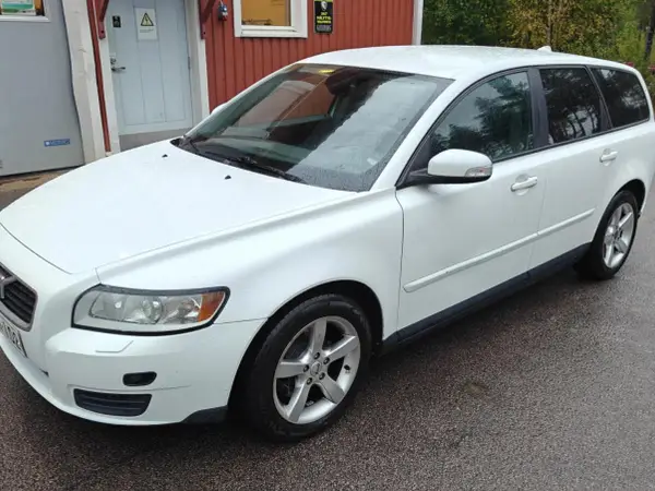 Volvo V50, 2007, Diesel, 324 tkm