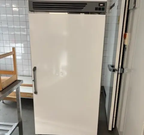Jääkaappi