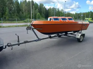 Merisärki (T12306) + kuljetustraileri (PFF-855)