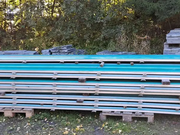 Hyppyrimäen posliiniladut 17 kpl (5 m/ kappale)