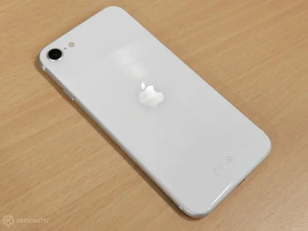Apple iPhone SE (2. sukupolvi, 2020) älypuhelin (nro 46.)