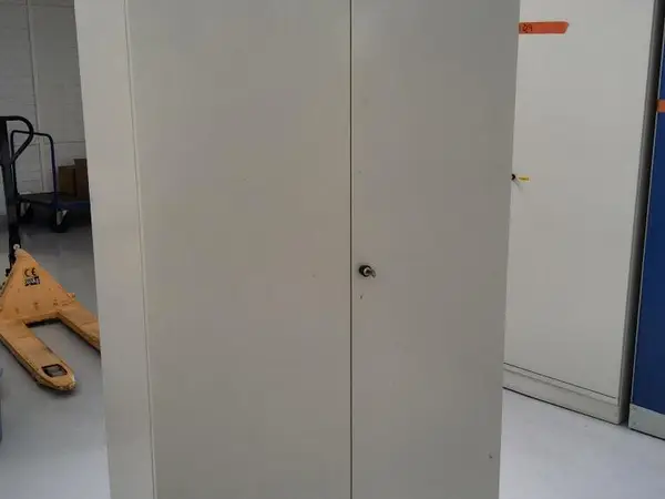 Peltikaappi Punta (nro 191)