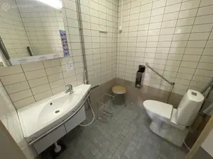 WC-kalusteet (nro 335) tila E2 ortopedia 063
