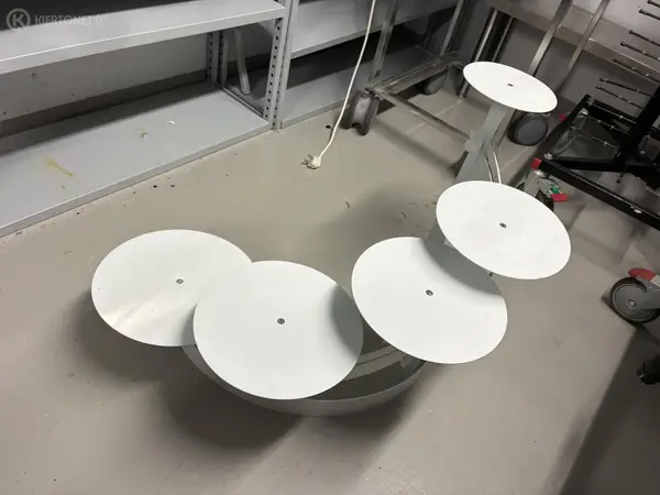 5 osainen kakkuteline