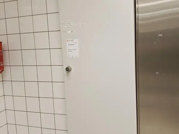 Lääkekaappi (nro 4) tila DP 021