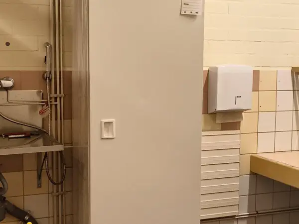 Electrolux kuivauskaappi (nro 123) tila 1. Huone 14