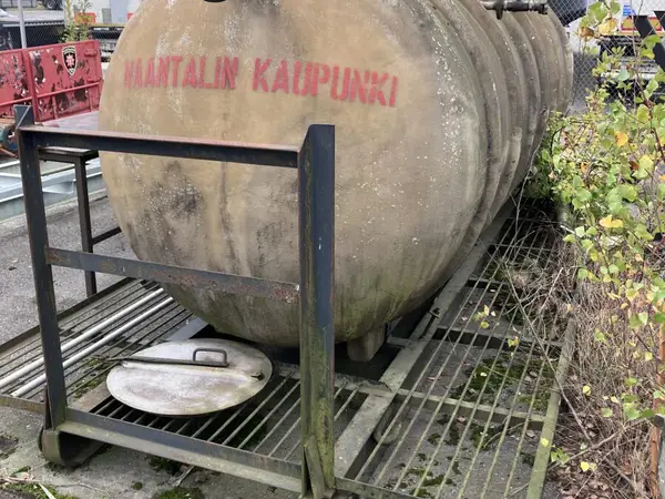 Vaihtolavasäiliö