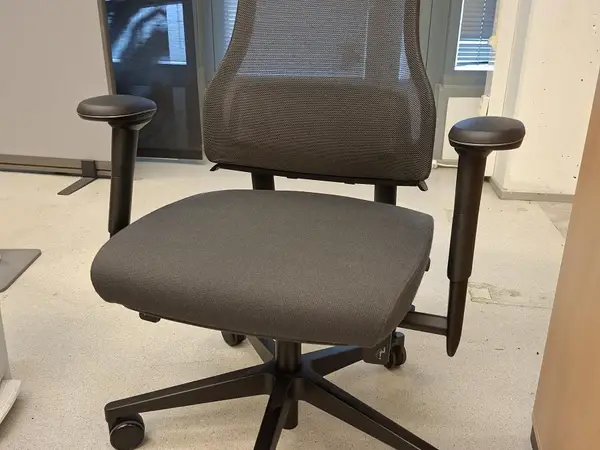 Martela Axia työtuoli
