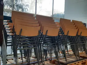 Piiroinen Arena 011, käsinojalliset tuolin rungot, Tarjoa 600€. K051557 46 kpl