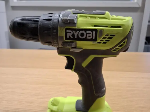 RYOBI 18 V akkuporakone