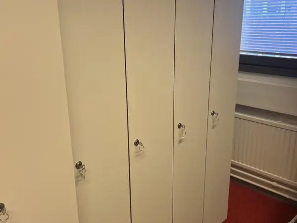 Pukukaappi 4:lle (nro 432) tila H Erä 5