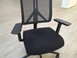 Työtuoli Rim musta