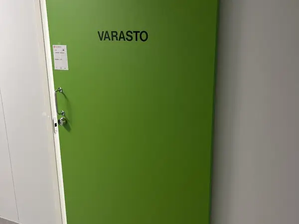 Liukuovi kiskolla (nro 215) tila E1 Röntgen 149