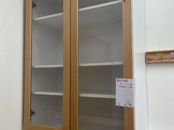 Kaappi 2kpl (nro 72) tila E2 Kuulokeskus 117