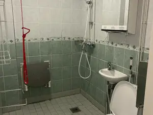 WC-kalusteet (nro 300) tila D1 vuodeosasto 153