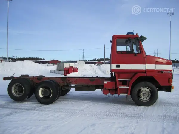 myydään Sisu SR 320 6x2