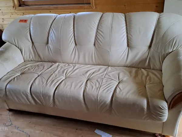 Nahkasohva nro UV2 49