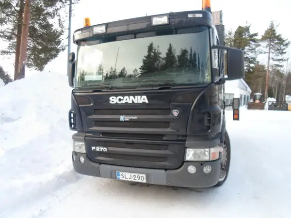 Scania P 270