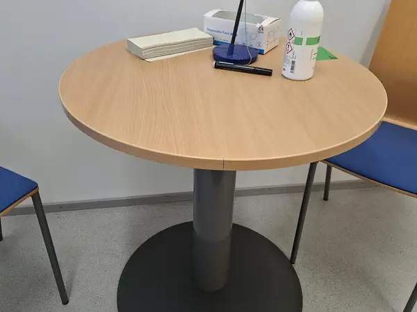 Pyöreä pöytä