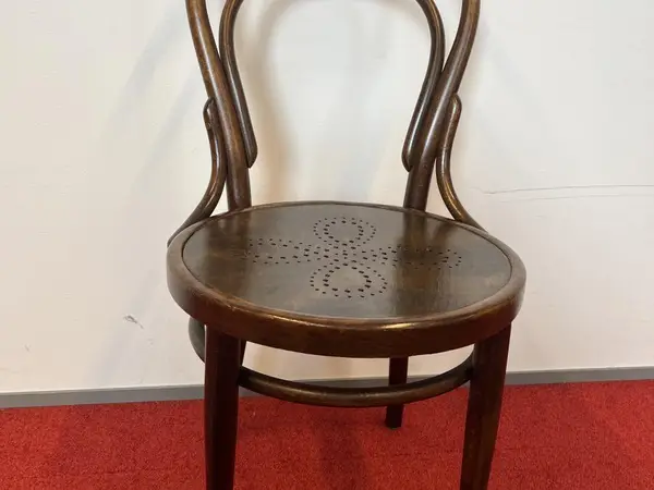 Thonet wieniläistuoli 1 kpl (nro 382) erä 5
