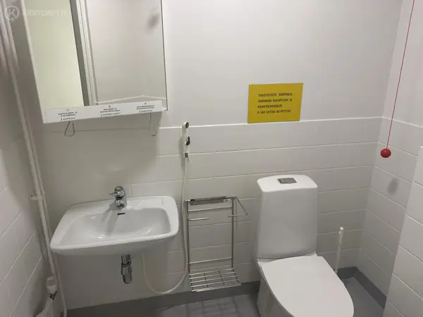 WC-kalusteet (nro 16) tila D1 synnytyssalit 107