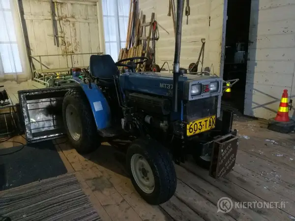 Mitsubishi MT372d traktori