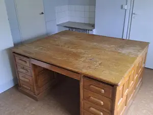 Kirjoituspöytä kahdelle, "Partner's desk" Billnäs 316??