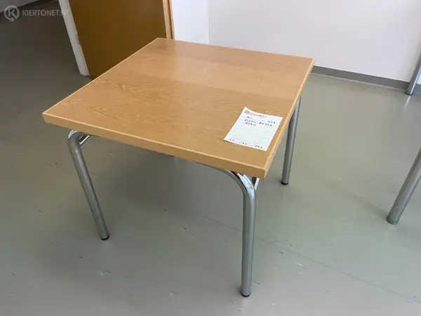 PIENI PÖYTÄ ASKO (nro 161) tila F2 Yhtymähallinto 028