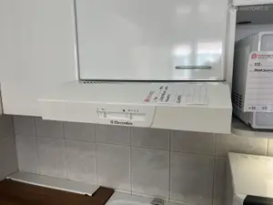 ELECTROLUX LIESITUULETIN (nro 220) tila E2 Kuulokeskus 138C